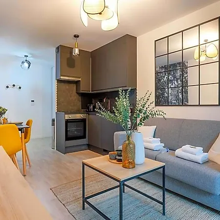 Hotel Refreshing - 1br4p - Montreuil Paris